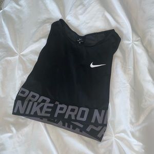 NIKE PRO SPORTS TANK/ BRA